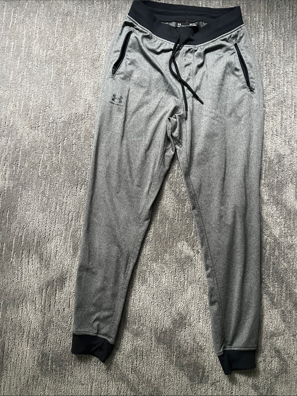 Under Armour Men's Heather Gray Joggers with Black Waistband